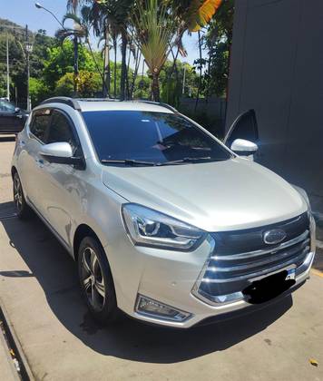 JAC T40 1.6 16V GASOLINA PLUS 4P CVT